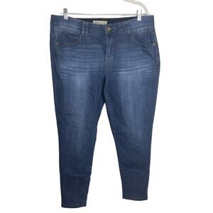 Democracy Jeans Women's 16W Ankle Dark Wash